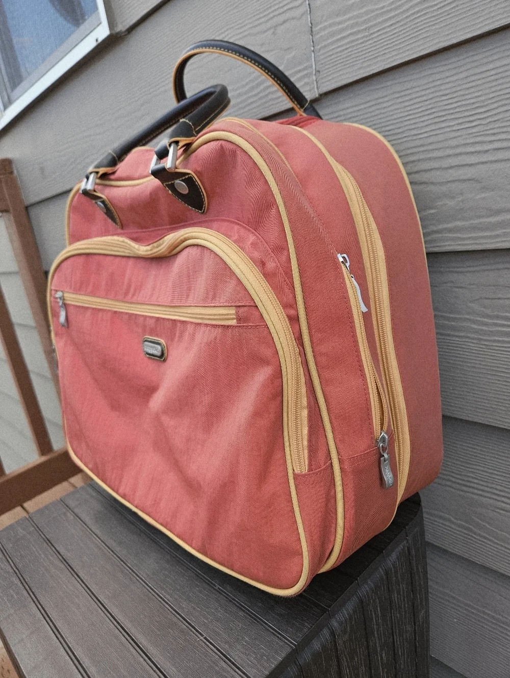 BAGGALLINI TRAVEL BAG LUGGAGE ROLLING CARRY ON Suitcase Weekender Orange Rust